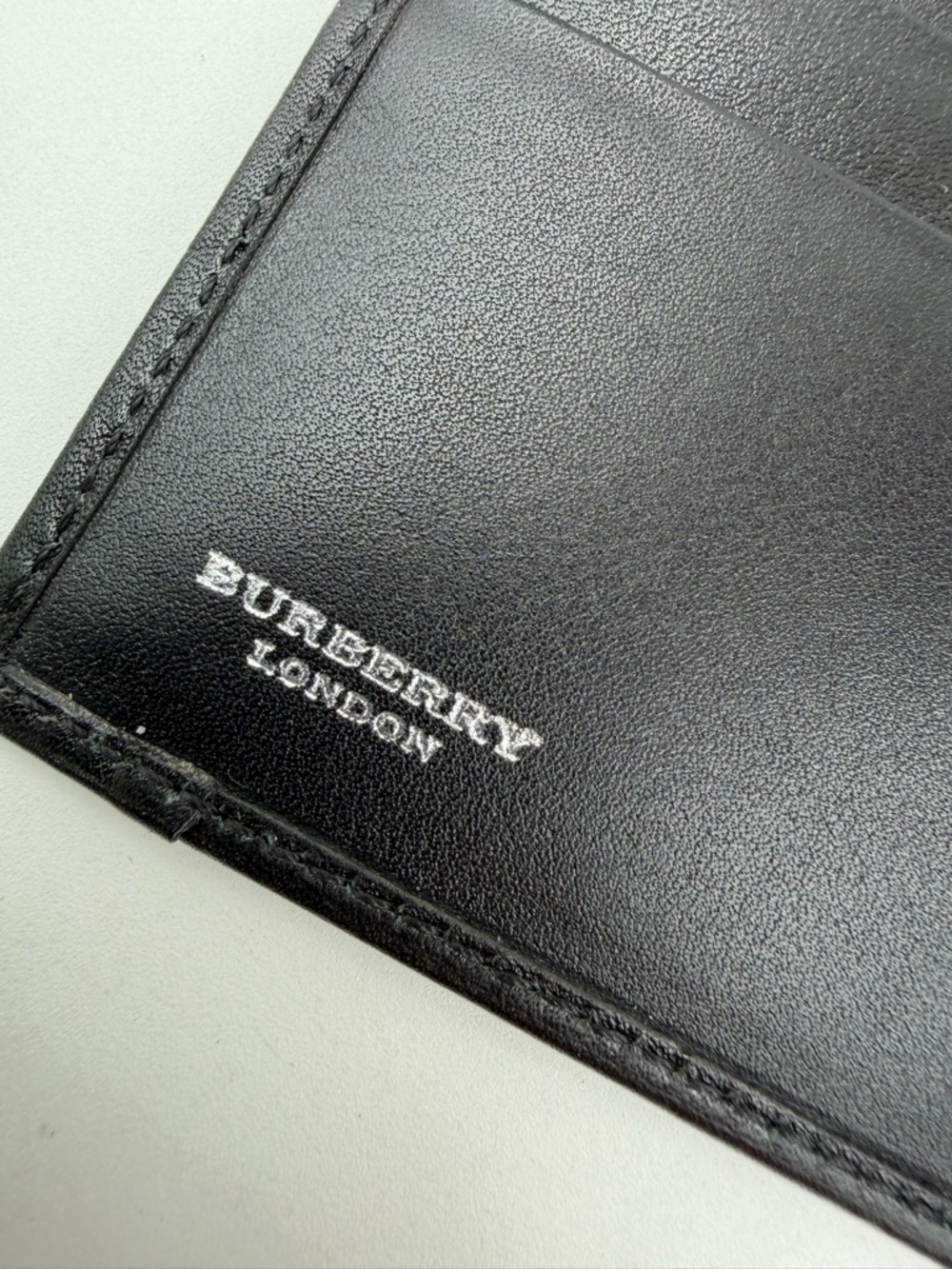 Burberry Check Bifold Wallet - Picture 5 of 7